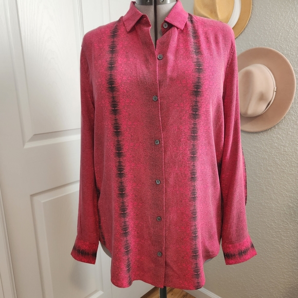 Equipment 100% silk button down snake skin print size large - Picture 2 of 14